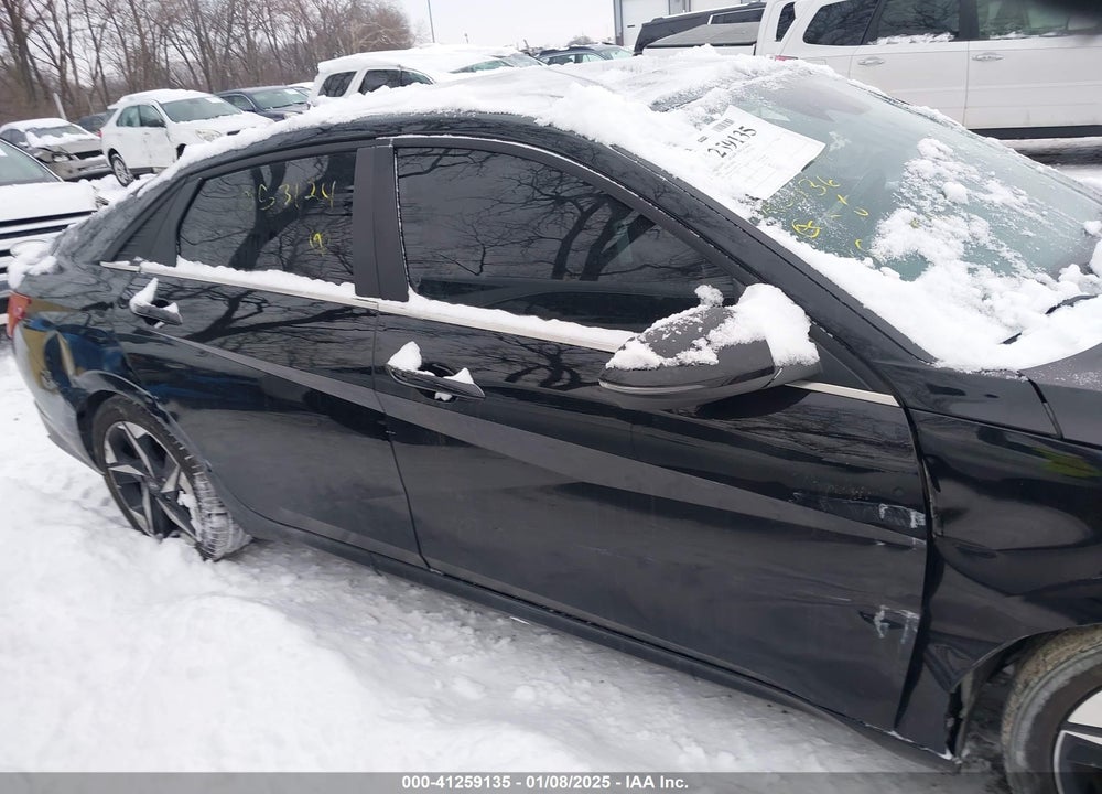 2022 HYUNDAI ELANTRA VIN: 5NPLN4AG1NH053124