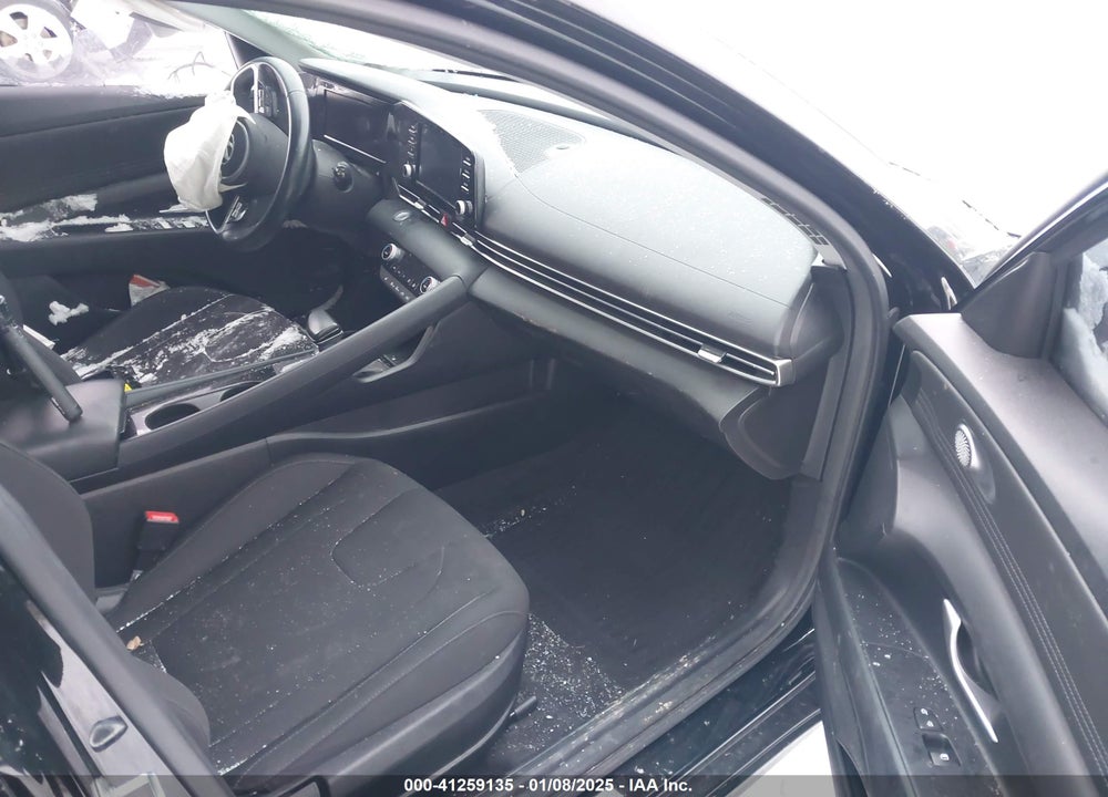 2022 HYUNDAI ELANTRA VIN: 5NPLN4AG1NH053124