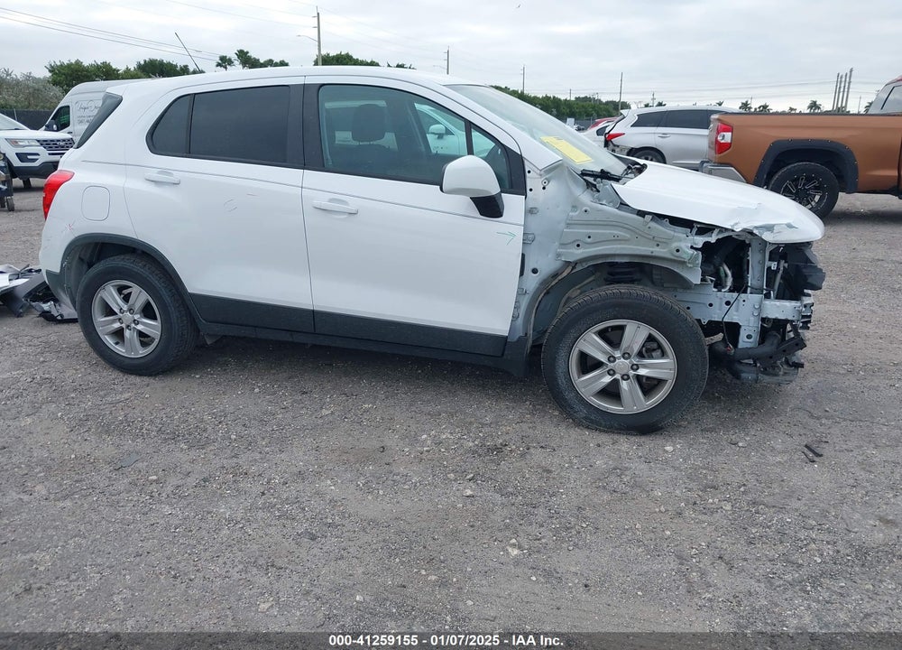 2020 CHEVROLET TRAX FWD LS VIN: 3GNCJKSB1LL294172