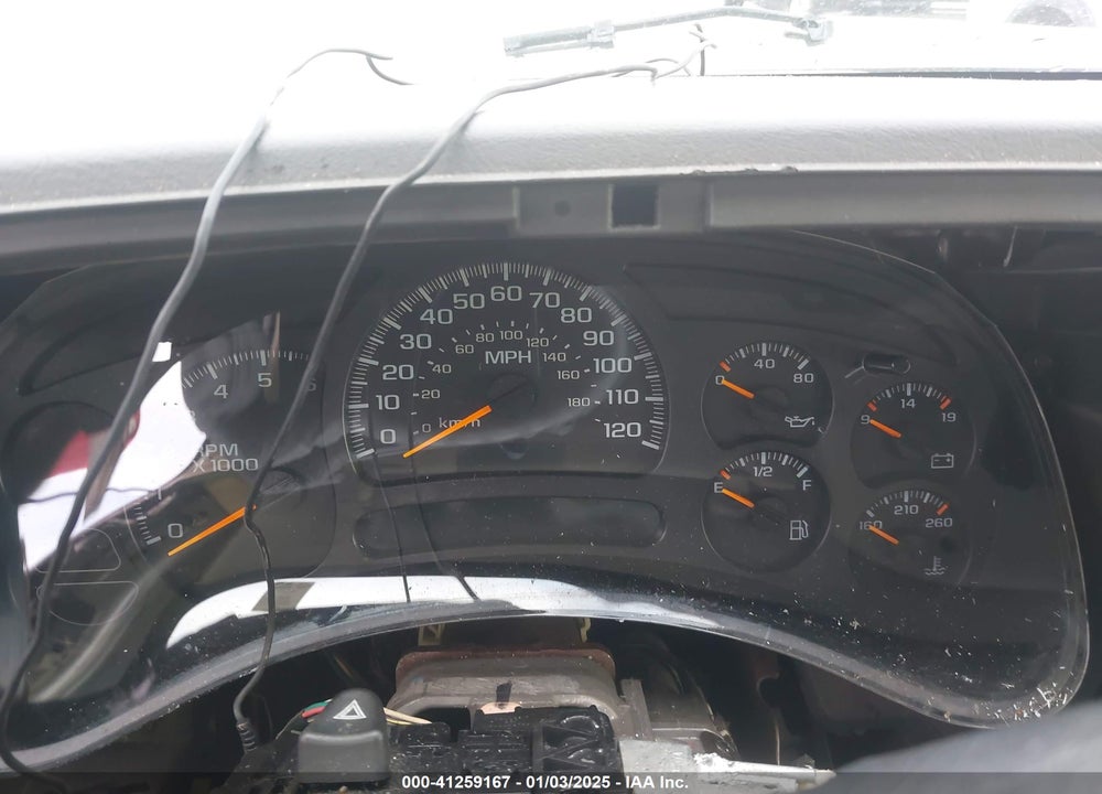 2005 CHEVROLET TAHOE LS VIN: 1GNEK13TX5J140898