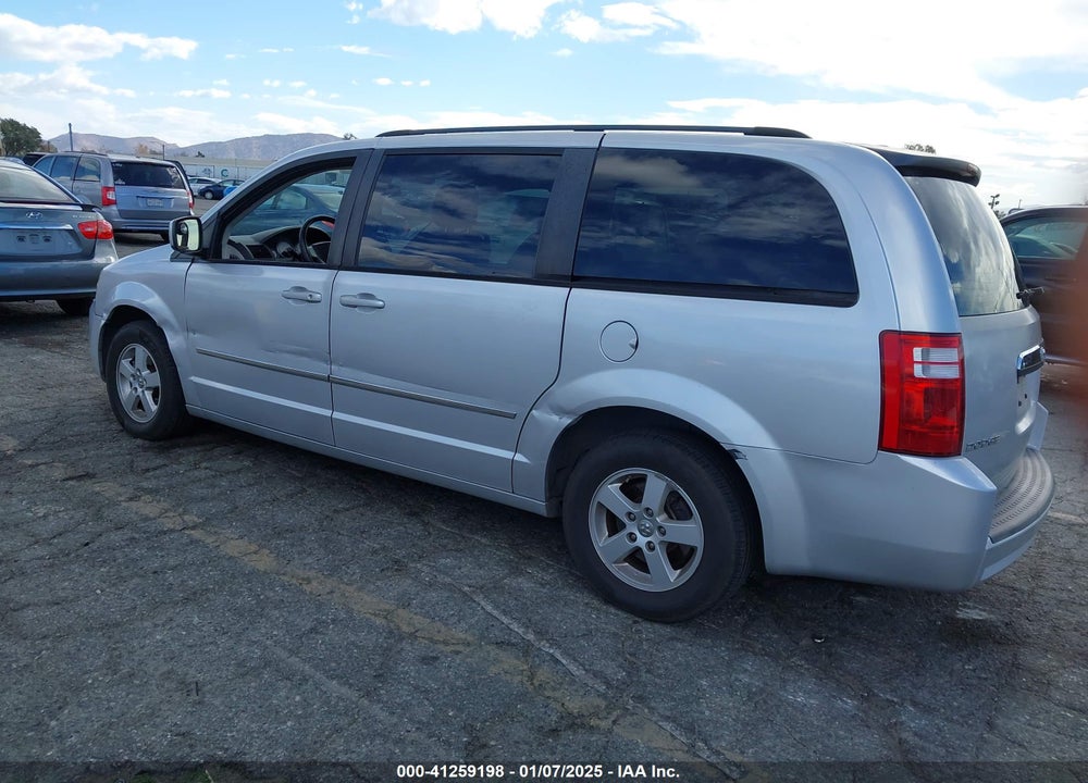 2010 DODGE GRAND CARAVAN SXT VIN: 2D4RN5D12AR433094