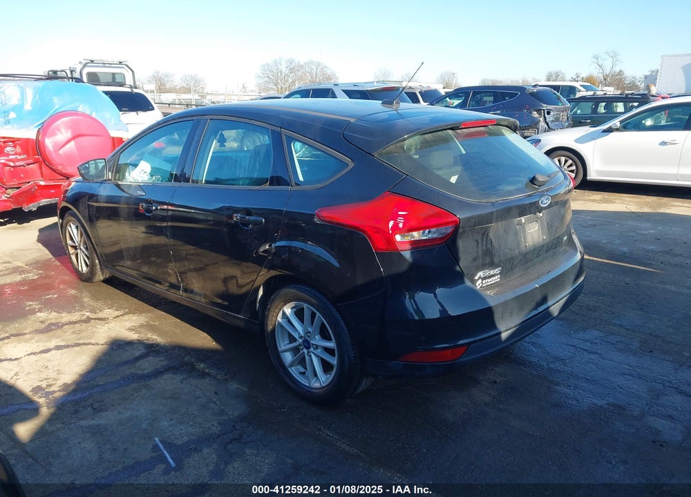 2017 FORD FOCUS SE VIN: 1FADP3K29HL331947