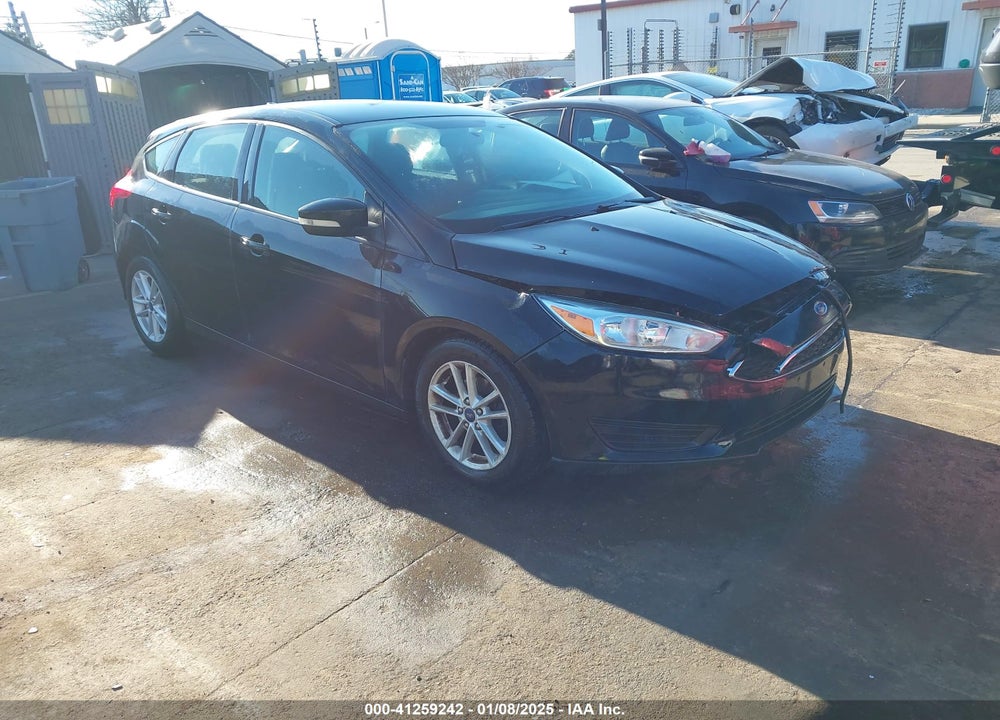 2017 FORD FOCUS SE VIN: 1FADP3K29HL331947