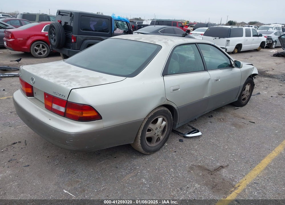 1998 LEXUS ES 300 VIN: JT8BF28G4W0127586