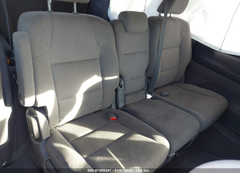 2016 HONDA ODYSSEY SE VIN: 5FNRL5H36GB135585
