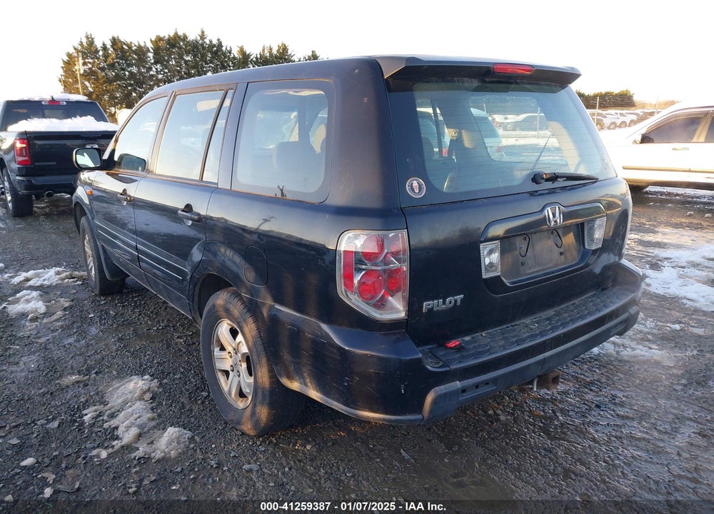 2006 HONDA PILOT LX VIN: 5FNYF28196B016282