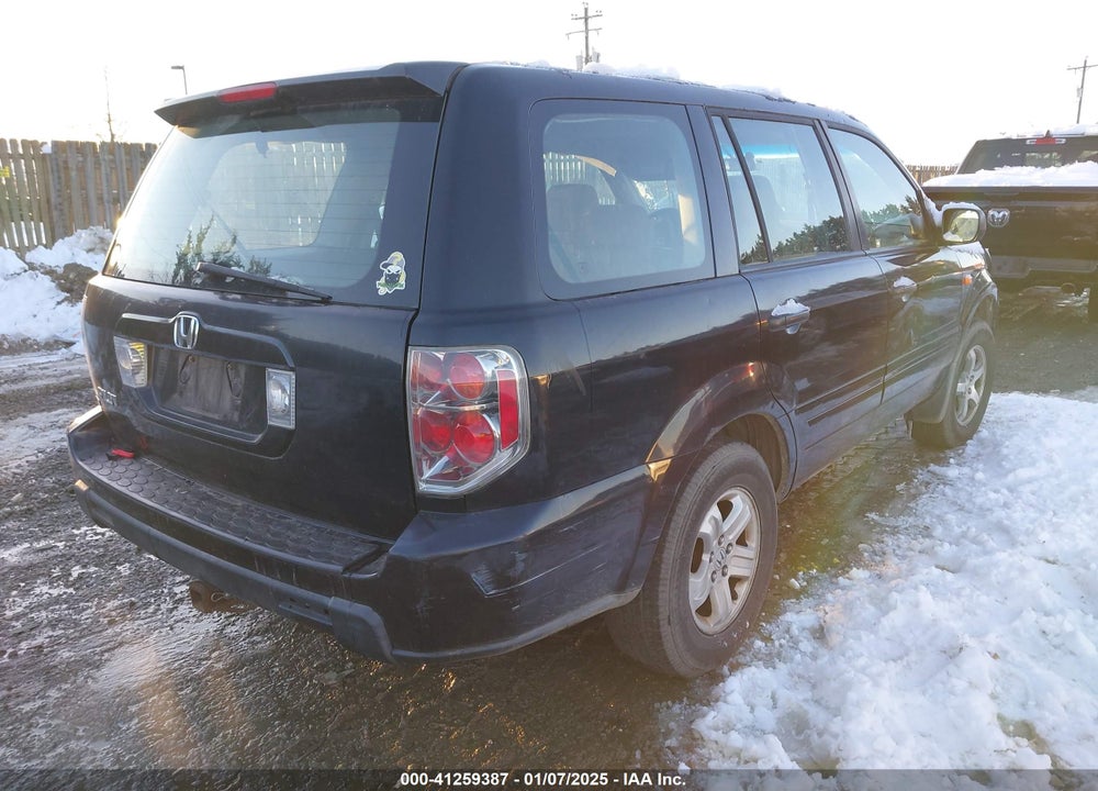 2006 HONDA PILOT LX VIN: 5FNYF28196B016282