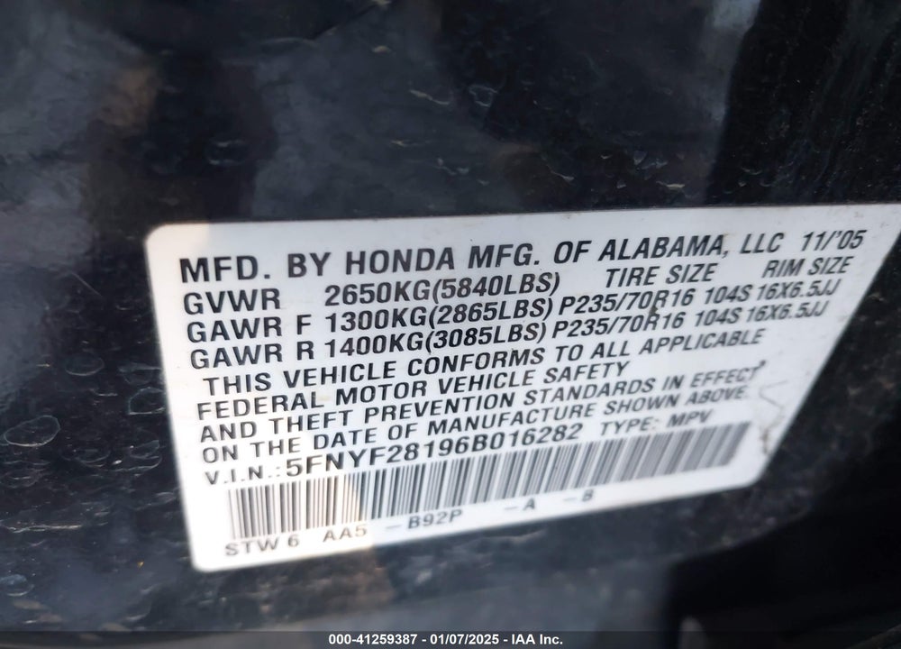 2006 HONDA PILOT LX VIN: 5FNYF28196B016282