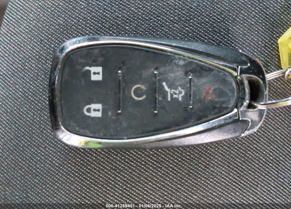 2018 CHEVROLET EQUINOX LT VIN: 2GNAXTEX9J6219451