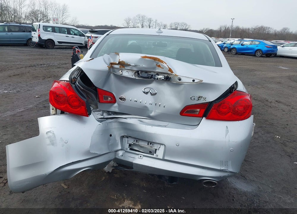 2013 INFINITI G37X VIN: JN1CV6AR3DM358600