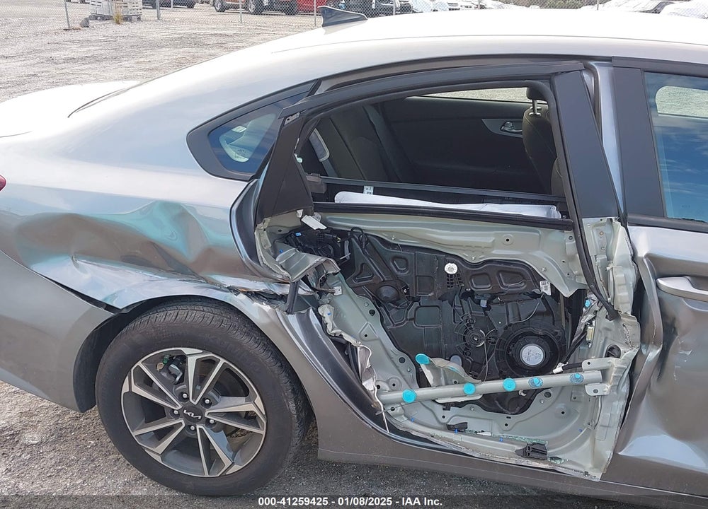 2024 KIA FORTE VIN: 3KPF24AD1RE759533