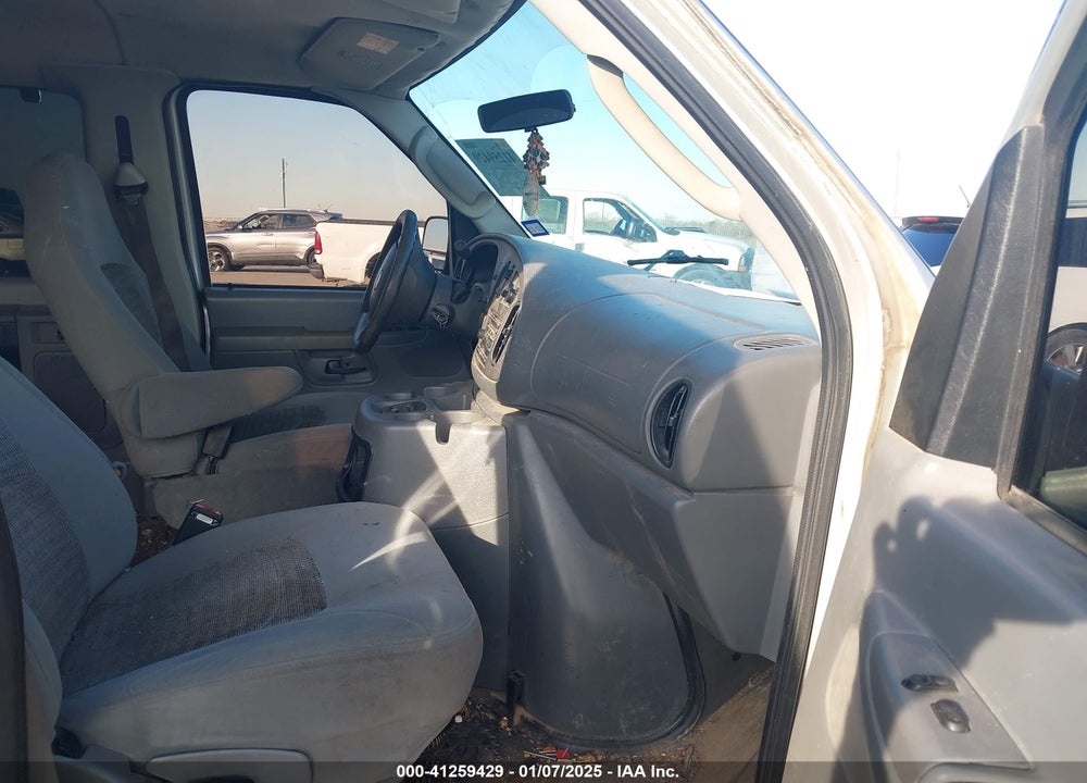 2005 FORD E-350 SUPER DUTY XL/XLT VIN: 1FBSS31L15HB17886