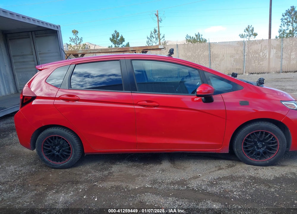 2015 HONDA FIT LX VIN: 3HGGK5H54FM744388
