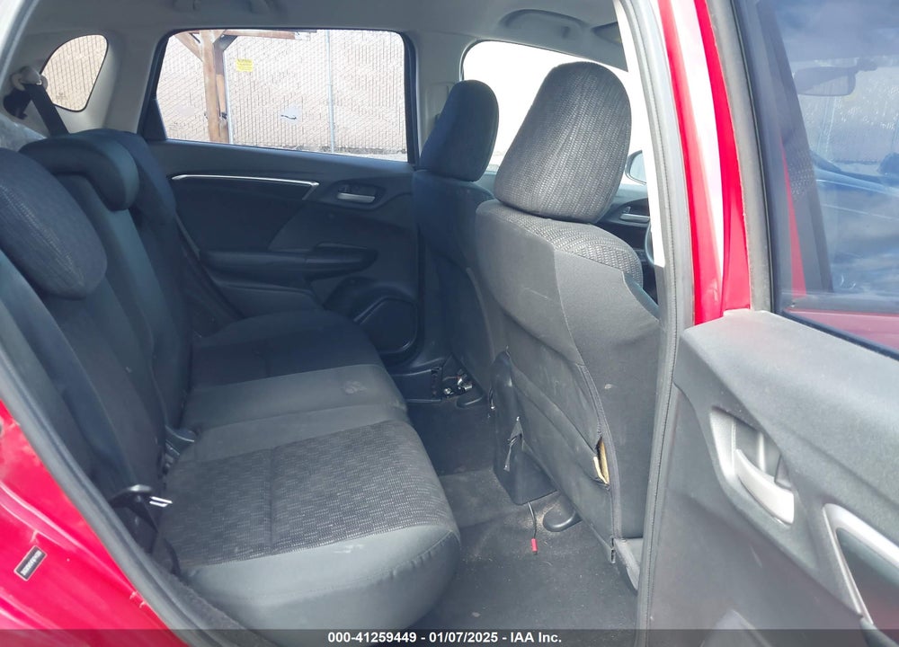 2015 HONDA FIT LX VIN: 3HGGK5H54FM744388