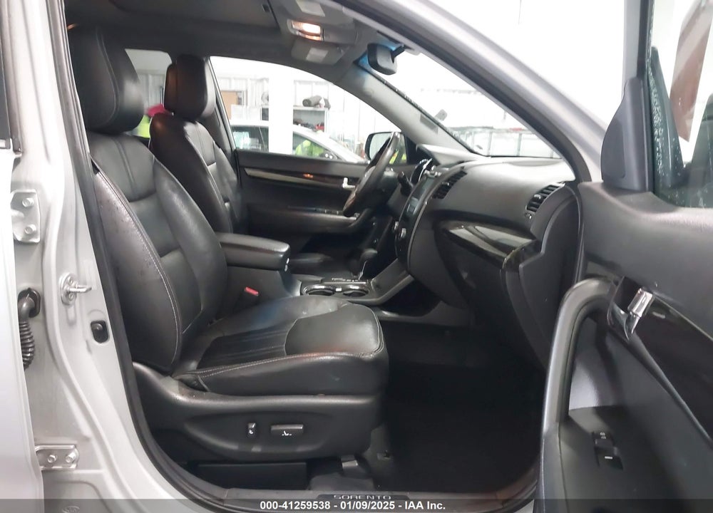 2013 KIA SORENTO SX V6 VIN: 5XYKWDA23DG375072
