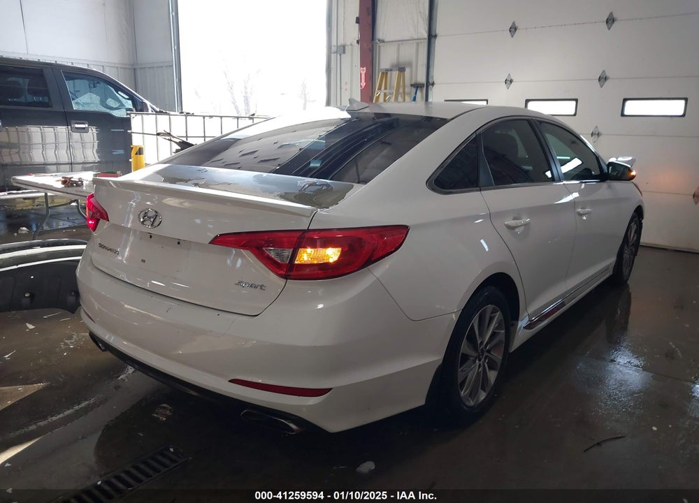 2015 HYUNDAI SONATA VIN: 5NPE34AF1FH045760