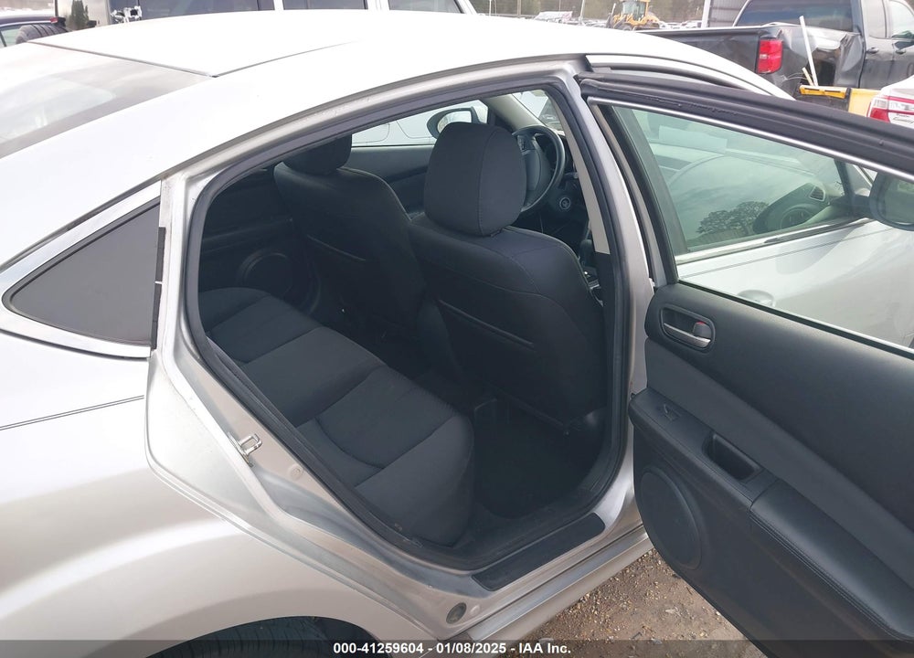 2011 MAZDA 6 I SPORT VIN: 1YVHZ8BH4B5M04428