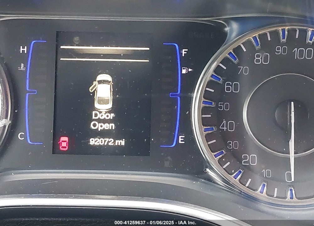 2016 CHRYSLER 200 VIN: 1C3CCCABXGN157087