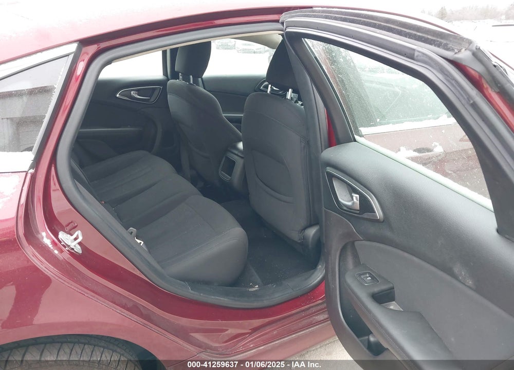 2016 CHRYSLER 200 VIN: 1C3CCCABXGN157087