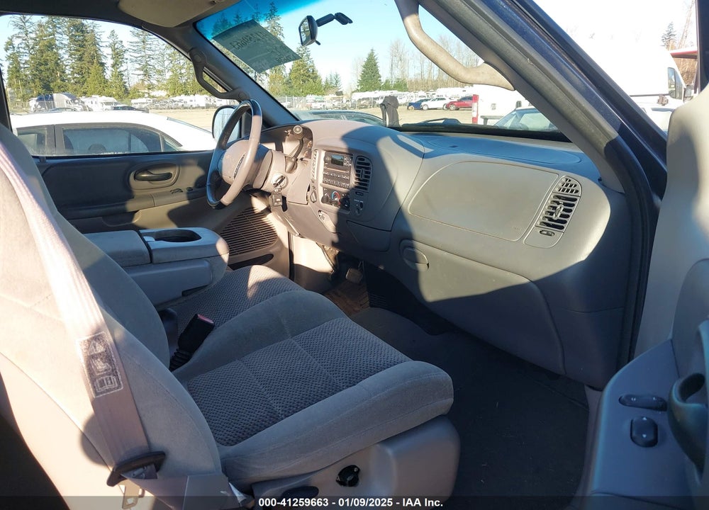 2002 FORD F-150 LARIAT/XL/XLT VIN: 2FTRX18L32CA10444