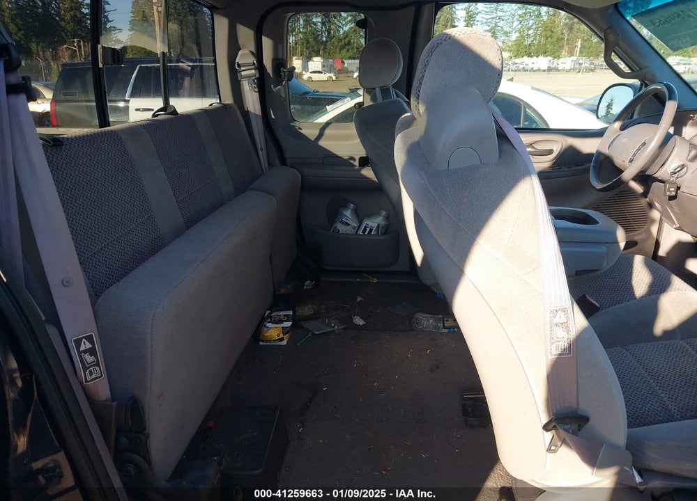 2002 FORD F-150 LARIAT/XL/XLT VIN: 2FTRX18L32CA10444