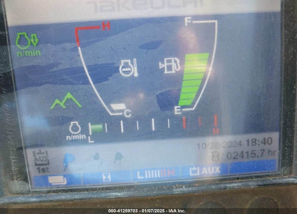 2017 TAKEUCHI TB240 EXCAVATOR VIN: 124002857