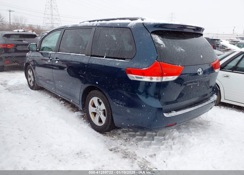 2012 TOYOTA SIENNA LE V6 8 PASSENGER VIN: 5TDKK3DC8CS267056