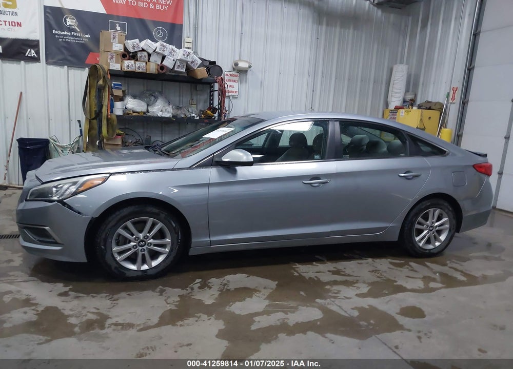 2016 HYUNDAI SONATA VIN: 5NPE24AF7GH403531