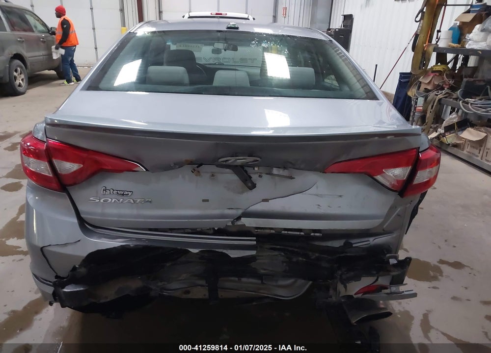 2016 HYUNDAI SONATA VIN: 5NPE24AF7GH403531