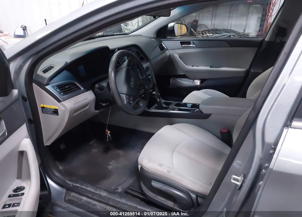 2016 HYUNDAI SONATA VIN: 5NPE24AF7GH403531