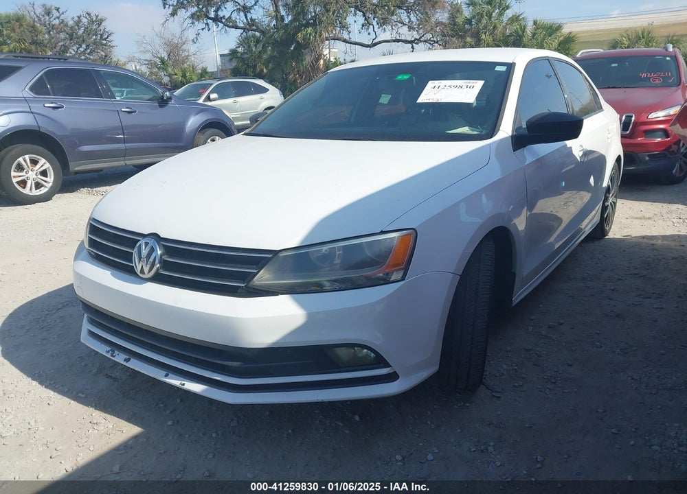 2015 VOLKSWAGEN JETTA 1.8T SPORT VIN: 3VWD17AJ4FM205094