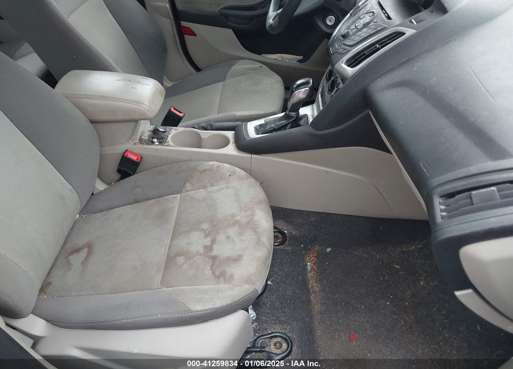 2014 FORD FOCUS VIN: 1FADP3F25EL284020