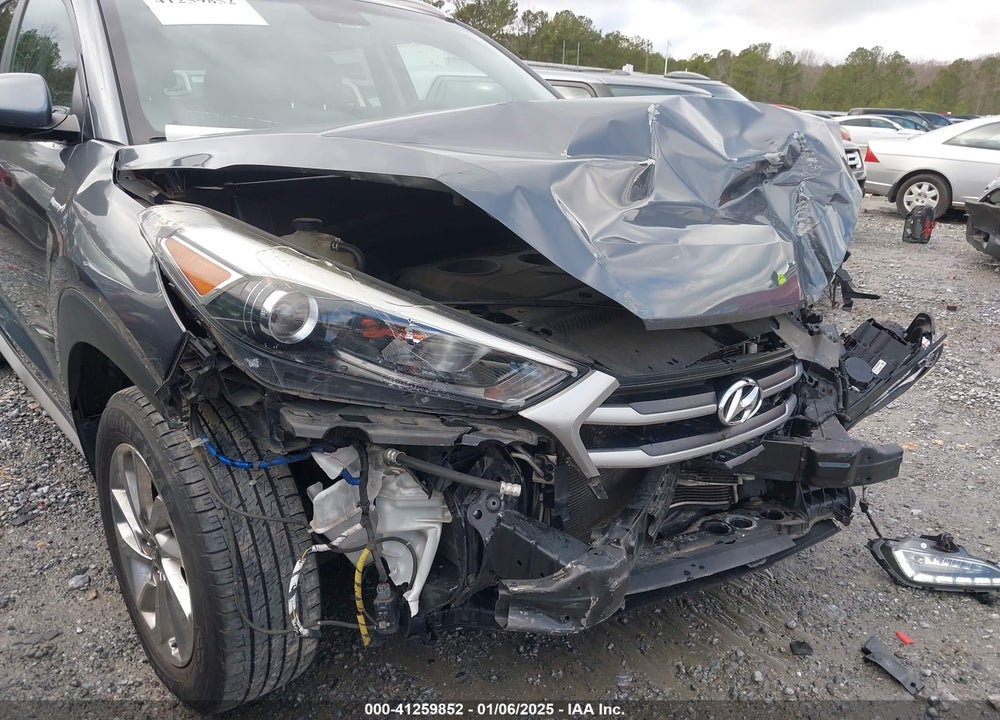 2018 HYUNDAI TUCSON SEL VIN: KM8J33A43JU690332