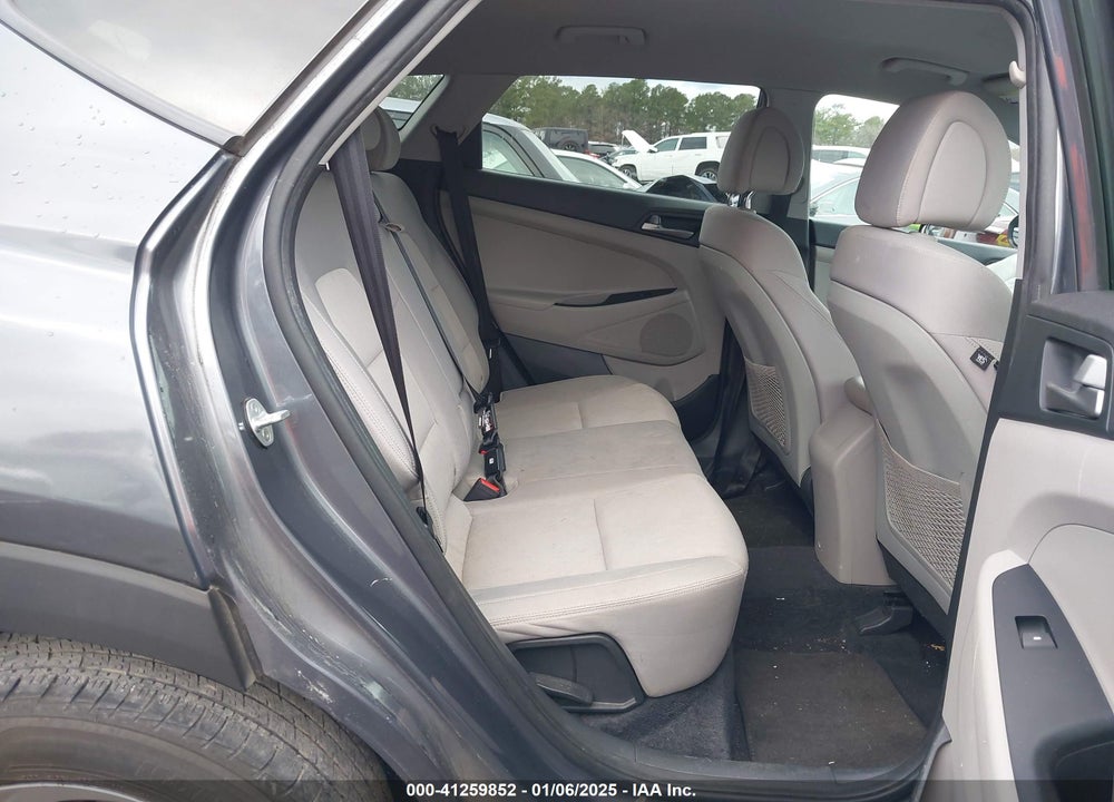 2018 HYUNDAI TUCSON SEL VIN: KM8J33A43JU690332