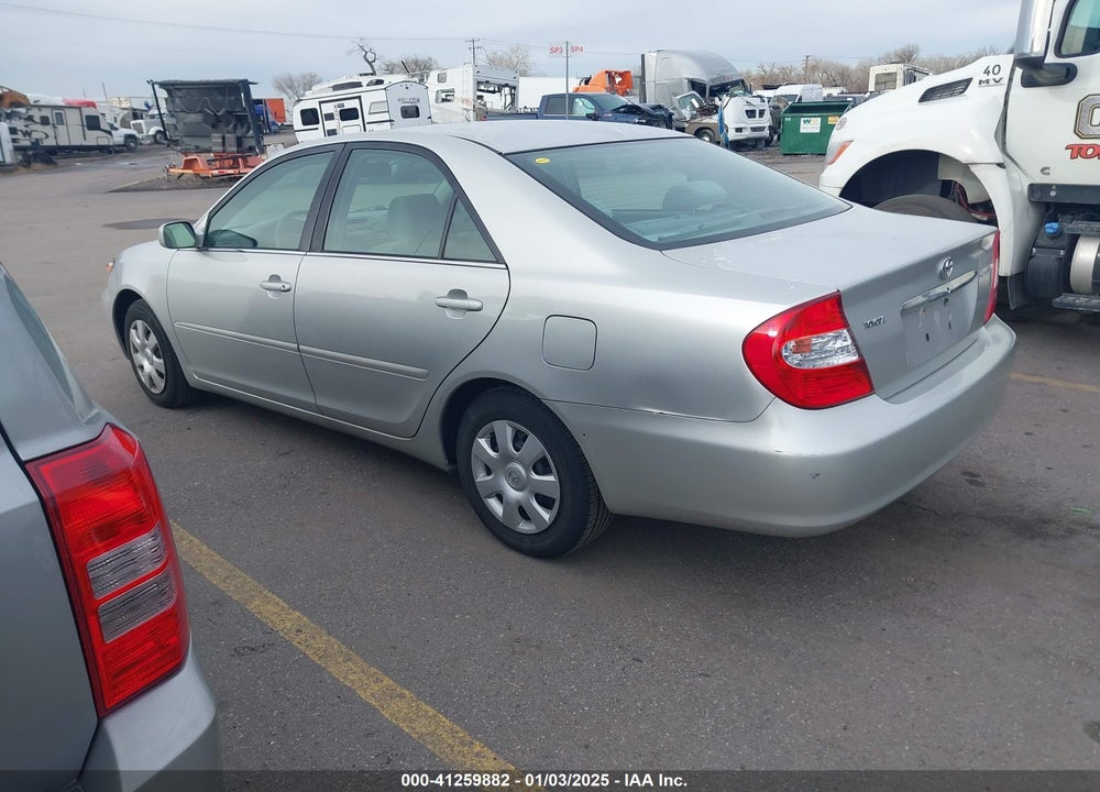 2002 TOYOTA CAMRY LE VIN: 4T1BE32K62U565502