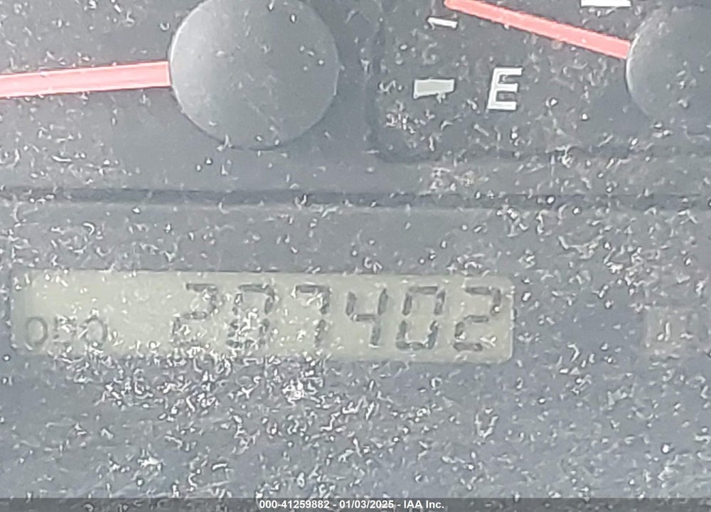 2002 TOYOTA CAMRY LE VIN: 4T1BE32K62U565502