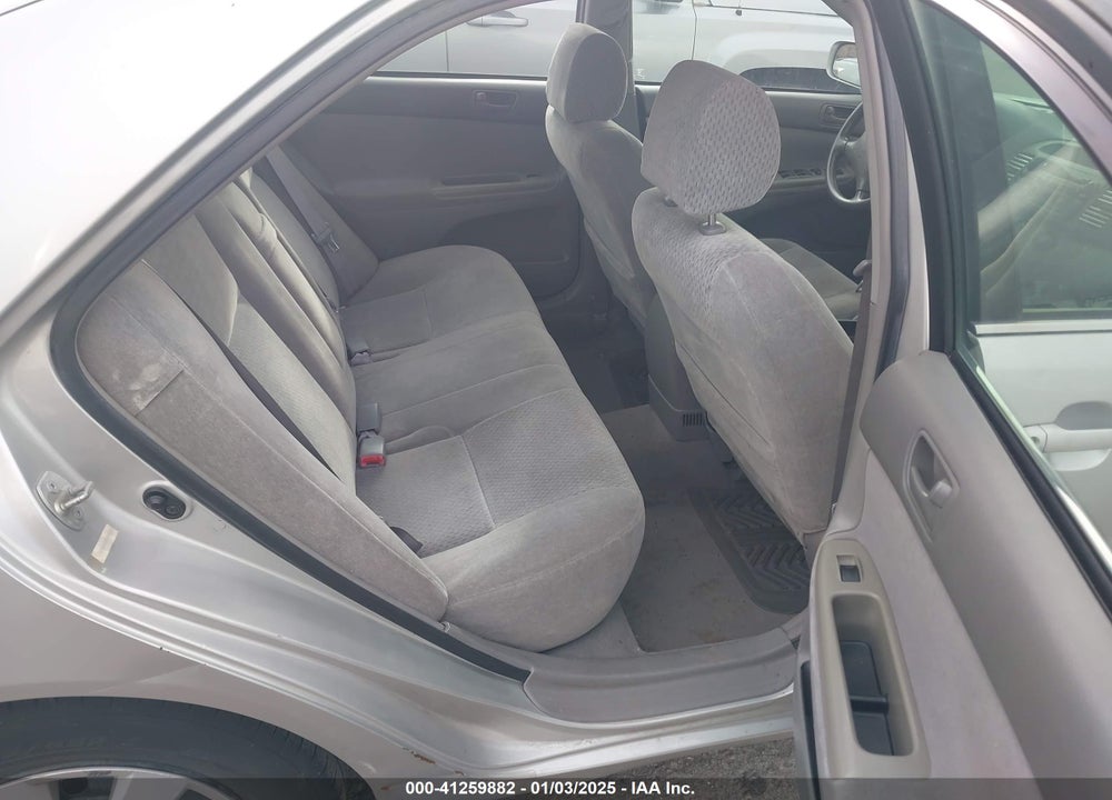 2002 TOYOTA CAMRY LE VIN: 4T1BE32K62U565502