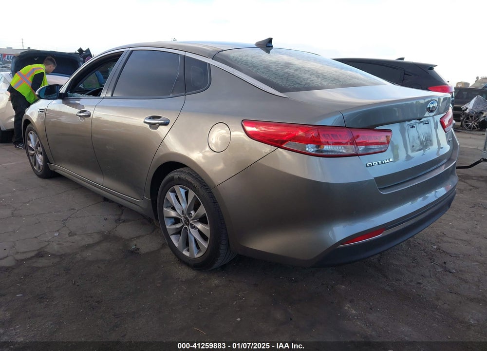 2016 KIA OPTIMA EX VIN: 5XXGU4L31GG094947
