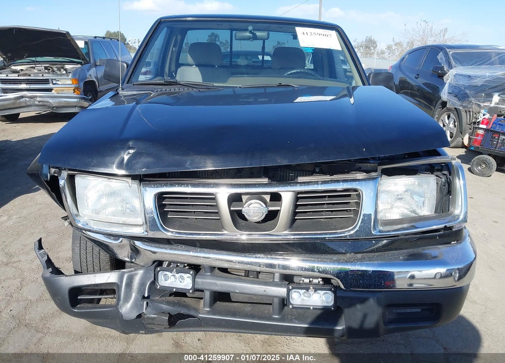 2000 NISSAN FRONTIER XE VIN: 1N6DD26S0YC317469