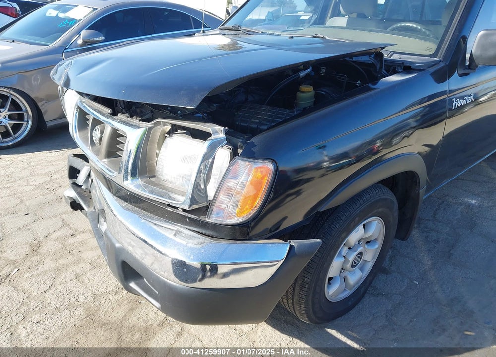 2000 NISSAN FRONTIER XE VIN: 1N6DD26S0YC317469