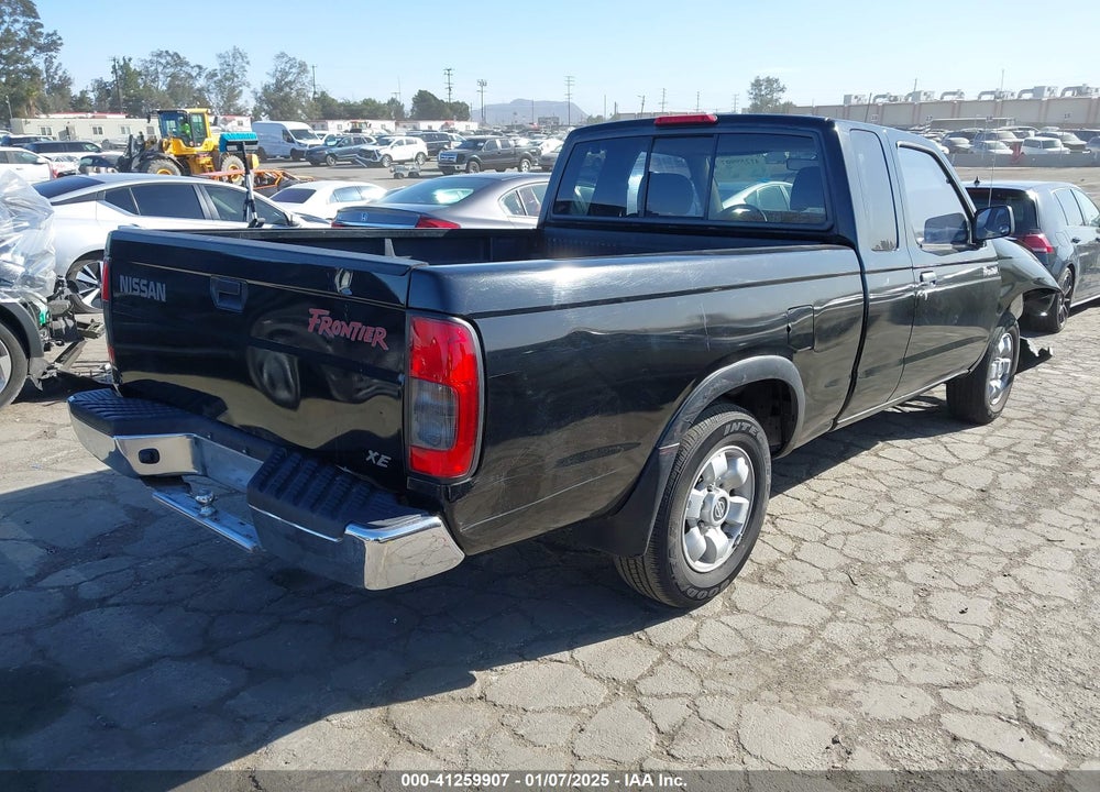 2000 NISSAN FRONTIER XE VIN: 1N6DD26S0YC317469