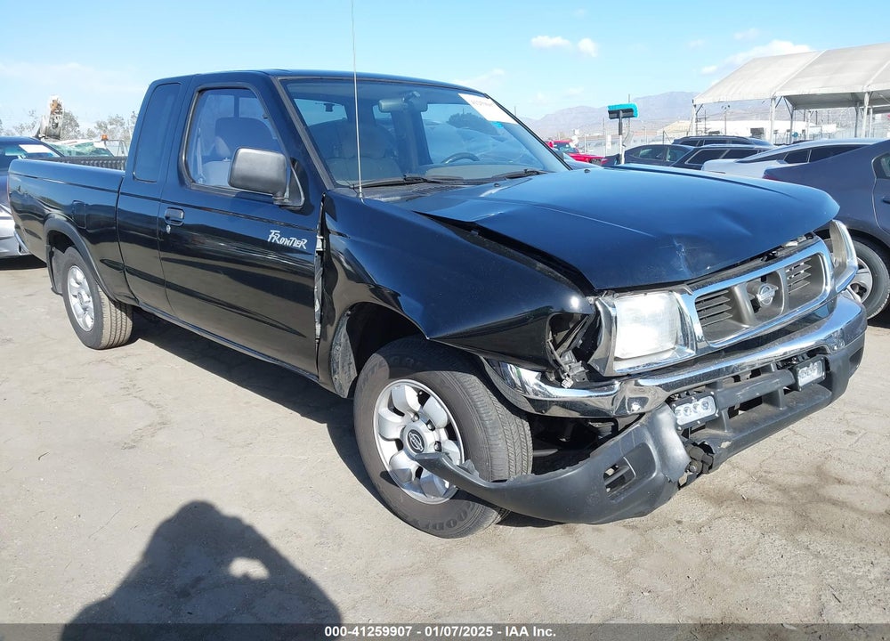 2000 NISSAN FRONTIER XE VIN: 1N6DD26S0YC317469