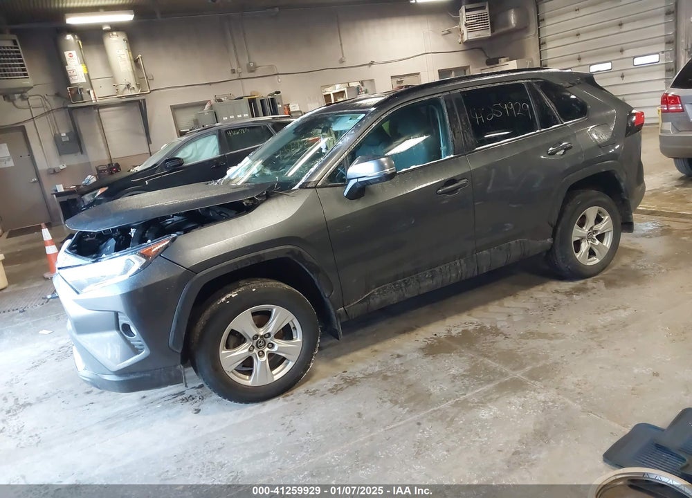 2021 TOYOTA RAV4 XLE VIN: 2T3P1RFV2MC164579