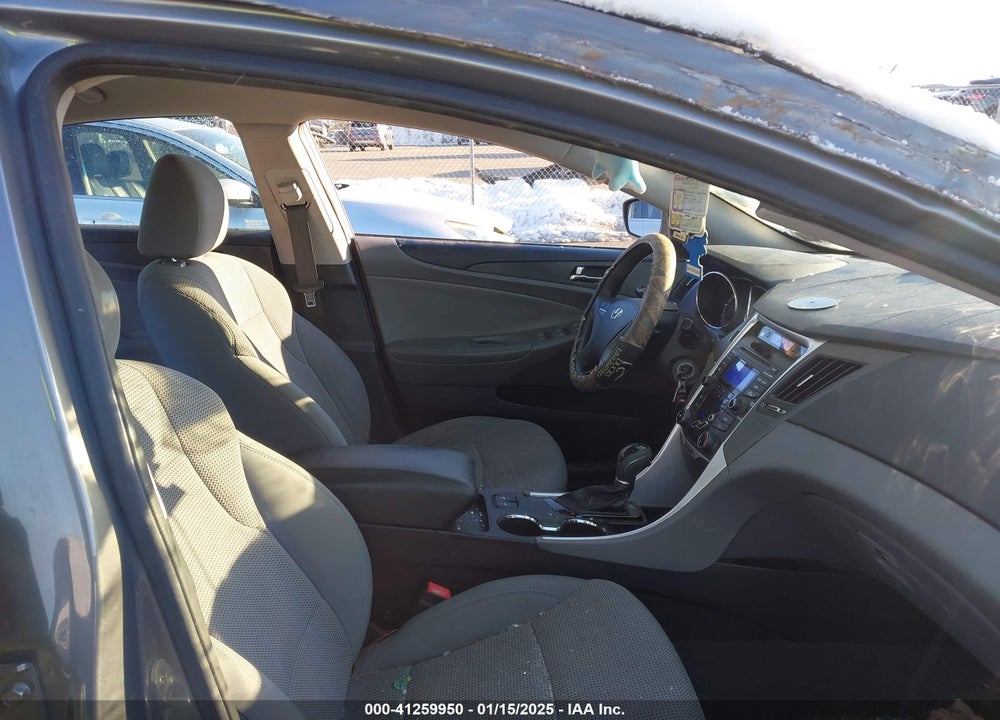 2013 HYUNDAI SONATA VIN: 5NPEB4AC5DH753337