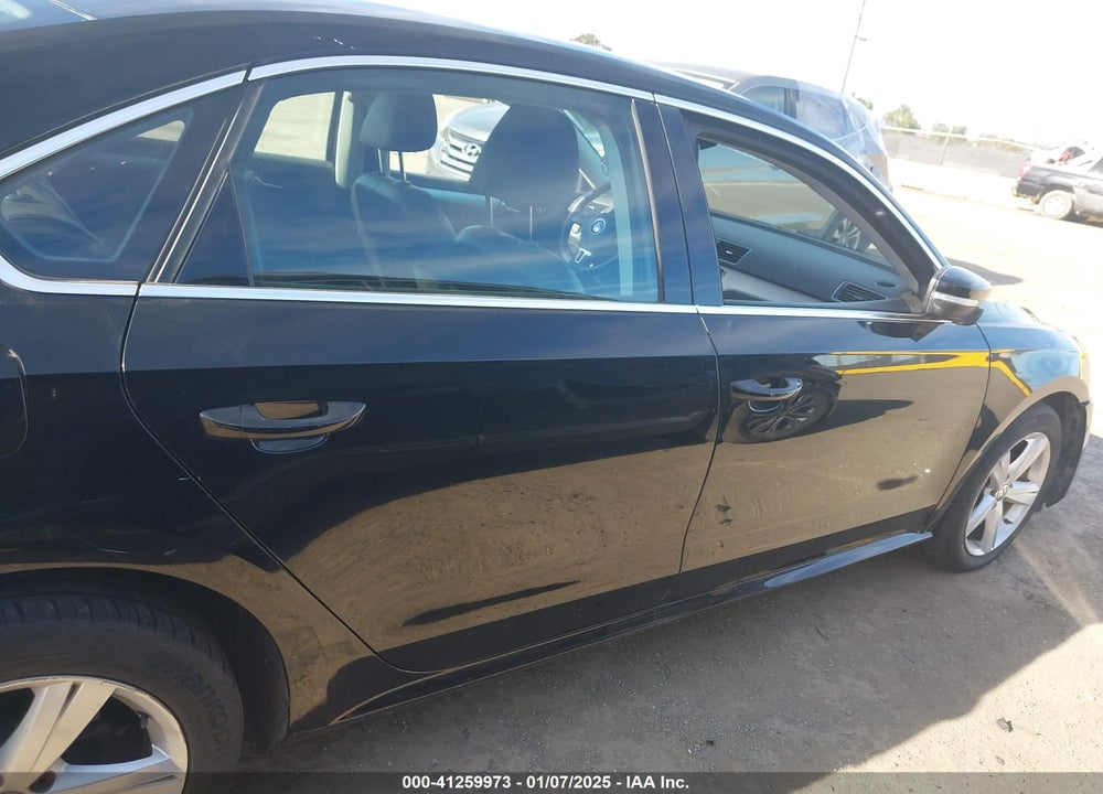 2013 VOLKSWAGEN PASSAT 2.5L SE VIN: 1VWBP7A31DC063695