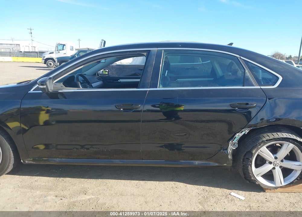 2013 VOLKSWAGEN PASSAT 2.5L SE VIN: 1VWBP7A31DC063695