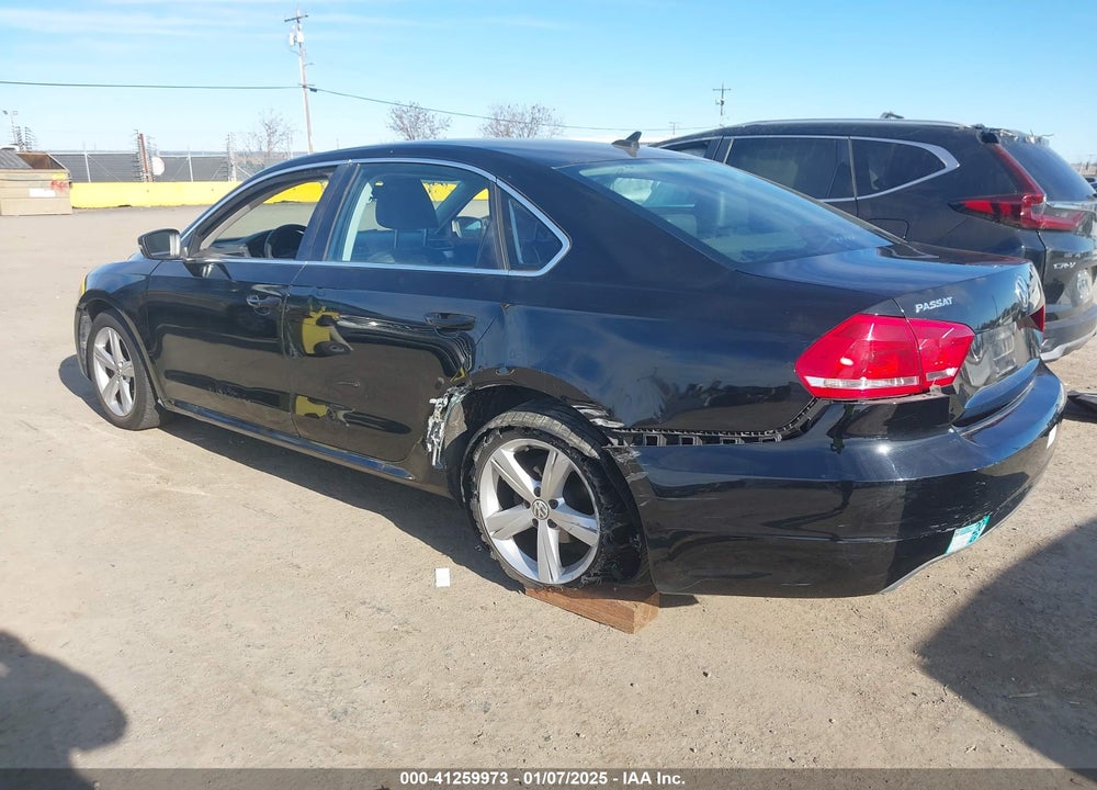 2013 VOLKSWAGEN PASSAT 2.5L SE VIN: 1VWBP7A31DC063695