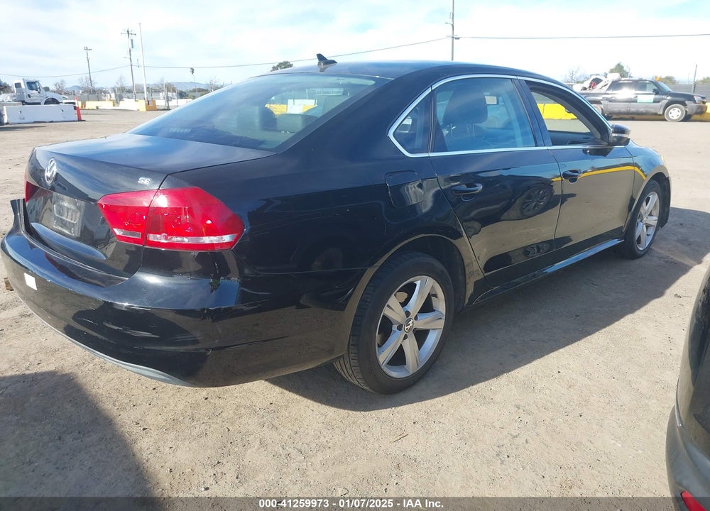 2013 VOLKSWAGEN PASSAT 2.5L SE VIN: 1VWBP7A31DC063695