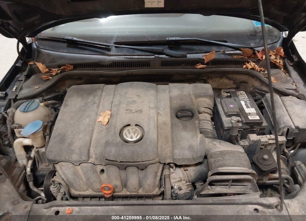 2011 VOLKSWAGEN JETTA 2.5L SE VIN: 3VWDZ7AJ3BM330011