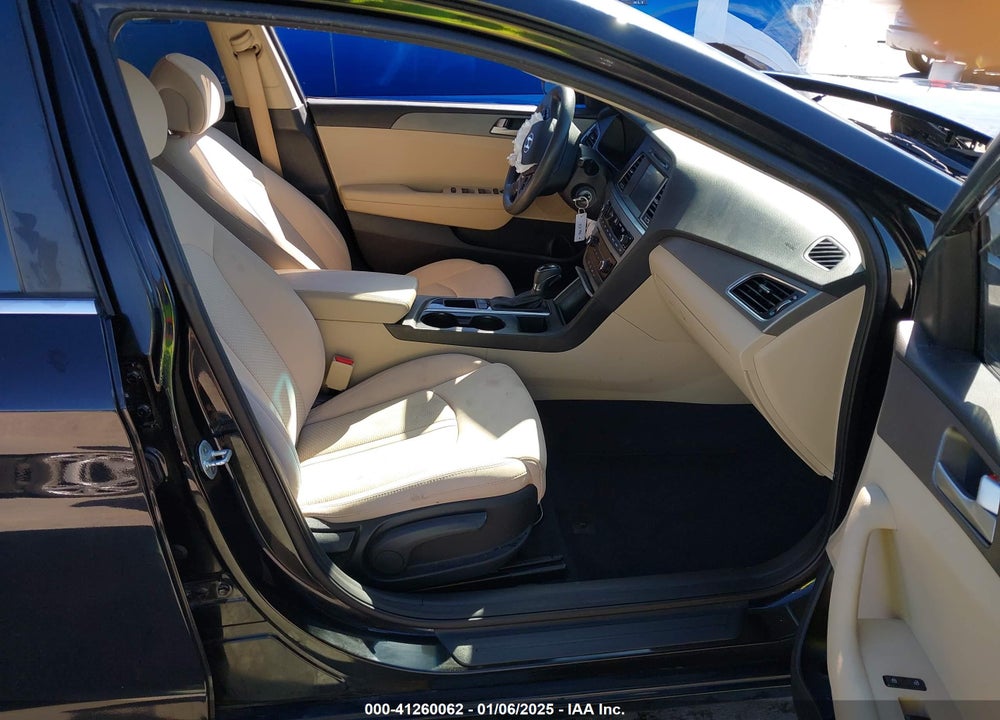 2016 HYUNDAI SONATA VIN: 5NPE24AF1GH340054
